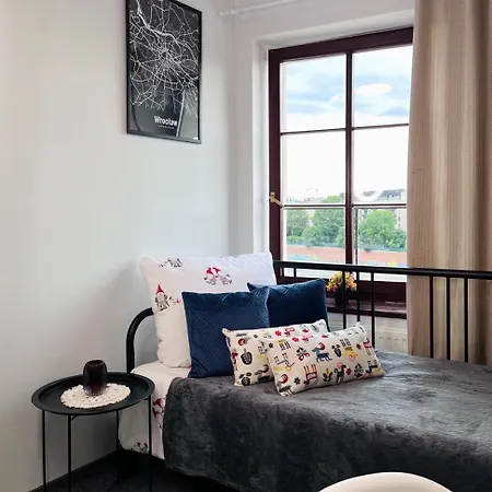 Pro-invest House Hostel *