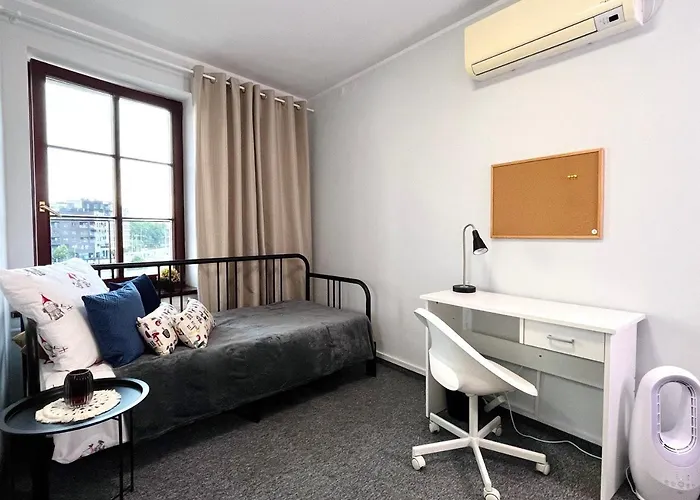 Pro-invest House Hostel *